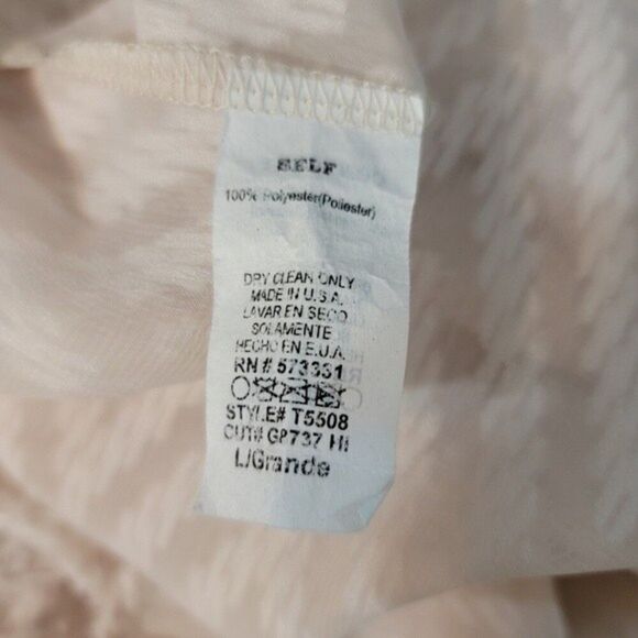 Gilli Ivory Blouse with Great Detailing on the Back Sz L - Picture 5 of 6